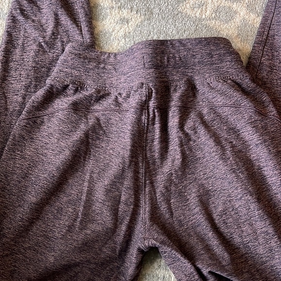 Lululemon jogger size 4 - Picture 4 of 4